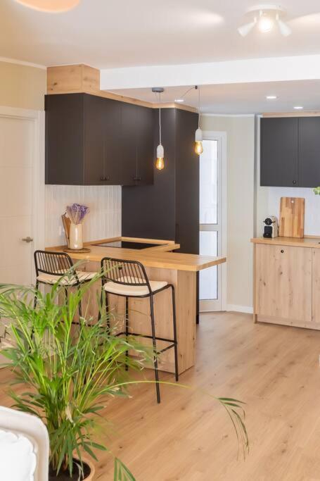 Downtown Flat With 46 Sqm Private Rooftop Terrace Málaga Eksteriør billede