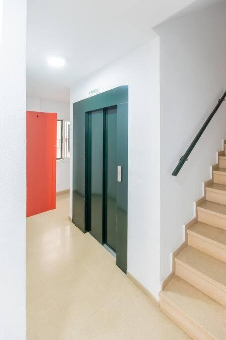 Downtown Flat With 46 Sqm Private Rooftop Terrace Málaga Eksteriør billede