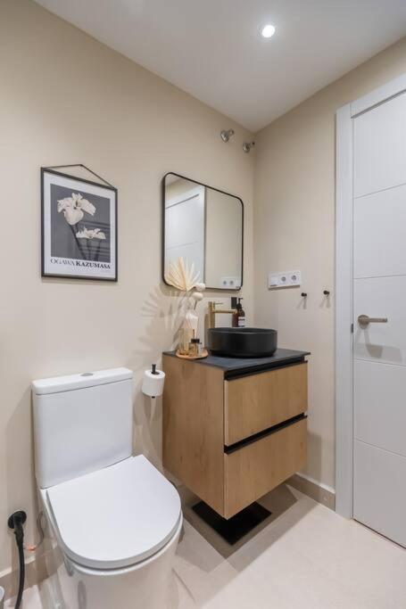 Downtown Flat With 46 Sqm Private Rooftop Terrace Málaga Eksteriør billede