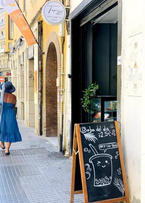 Downtown Flat With 46 Sqm Private Rooftop Terrace Málaga Eksteriør billede